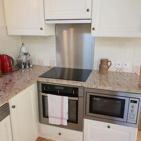 Orangerie Saint Martin Bed & Breakfast 3*