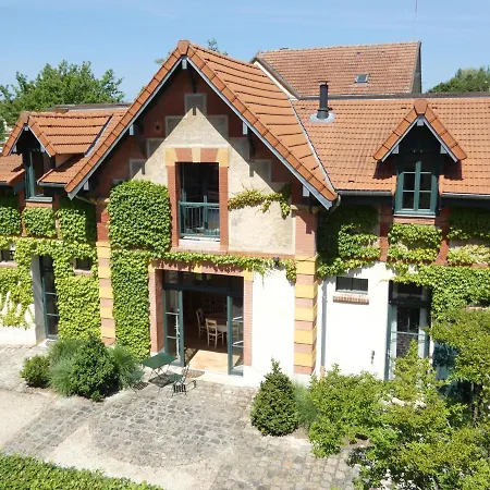 Orangerie Saint Martin Bed & Breakfast 3*